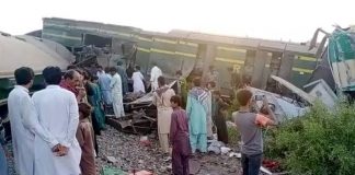 SUKKUR: Trains collision takes 41 lives